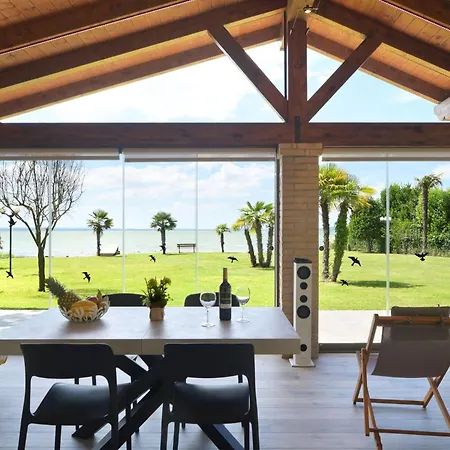 La By Interhome